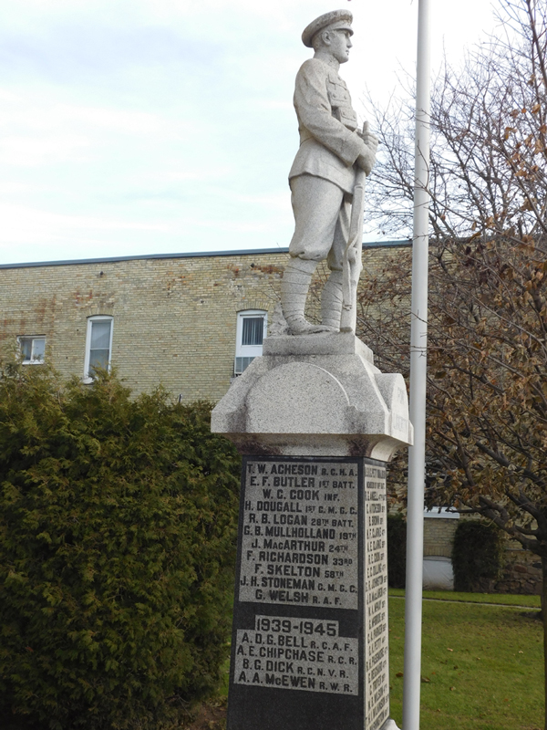 Hensall Cenotaph Huron Remembers